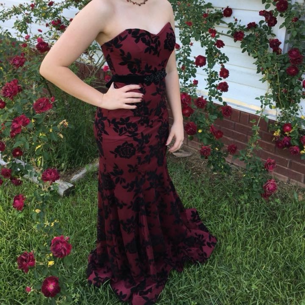 Beautiful red mermaid prom dress